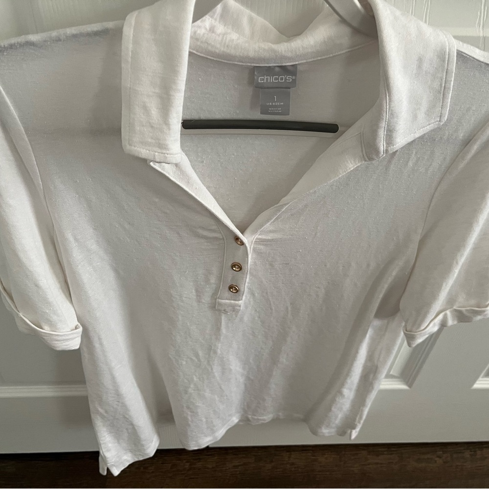 Chico's NWOT Classic White Polo Shirt Size 1 (Medium 8-10)